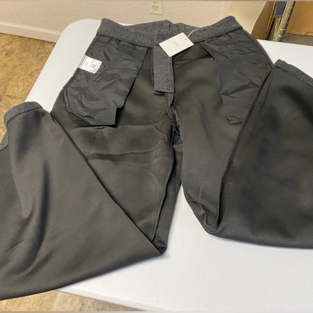 Men's / Women’s Wool Pleated Gray Wide-Leg Trouser